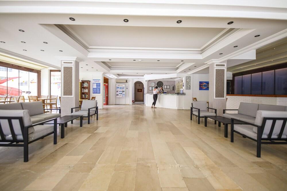 דידים Delta Hotel מראה חיצוני תמונה