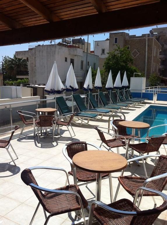 דידים Delta Hotel מראה חיצוני תמונה